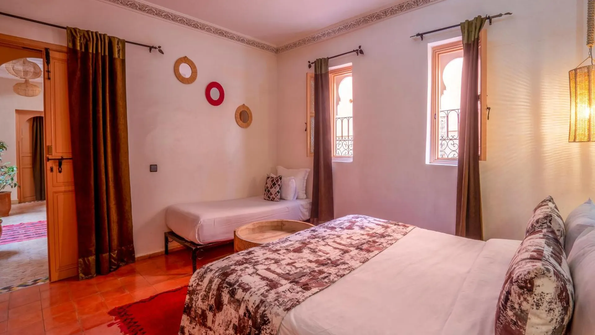 Riad Dar Nakhla Marrakesh Bed & Breakfast