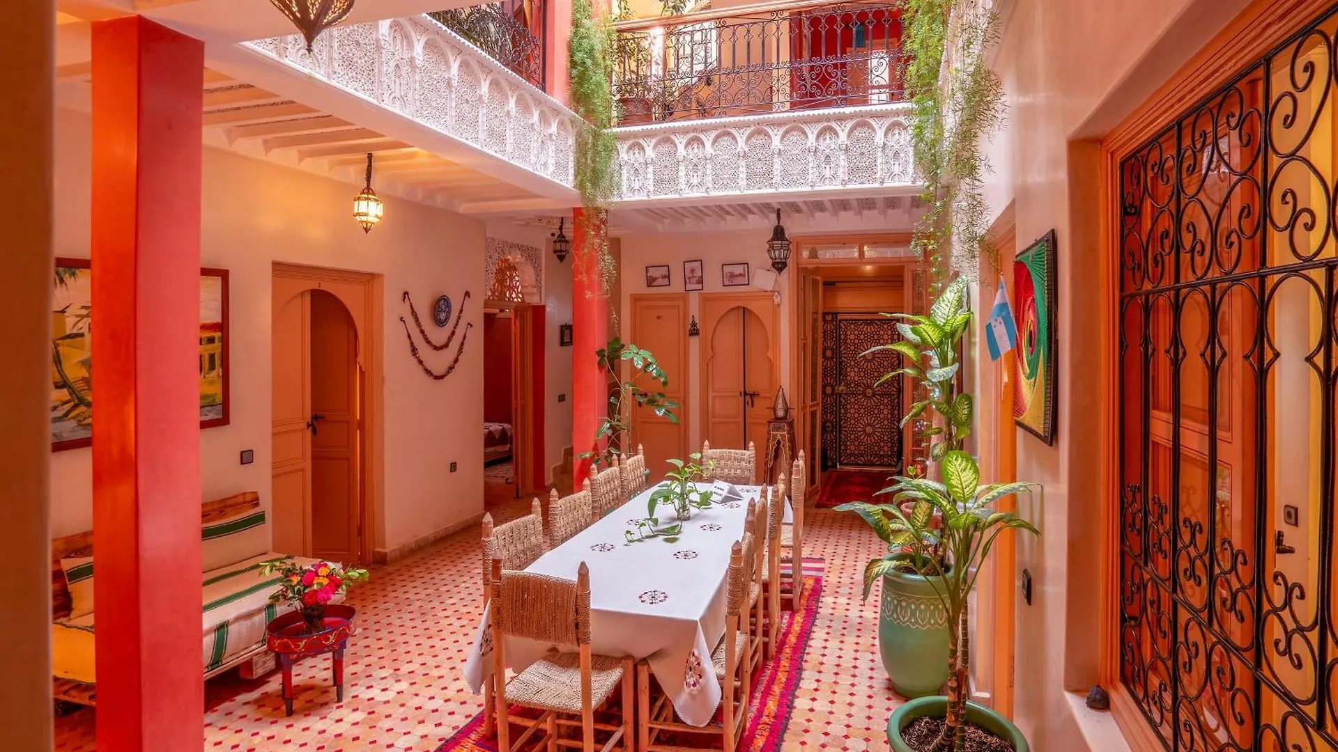 Riad Dar Nakhla Marrakesh Bed & Breakfast